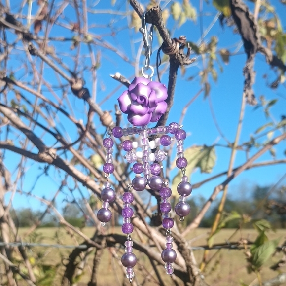 Hand Crafted Accessories - Flower Skeleton Keychain